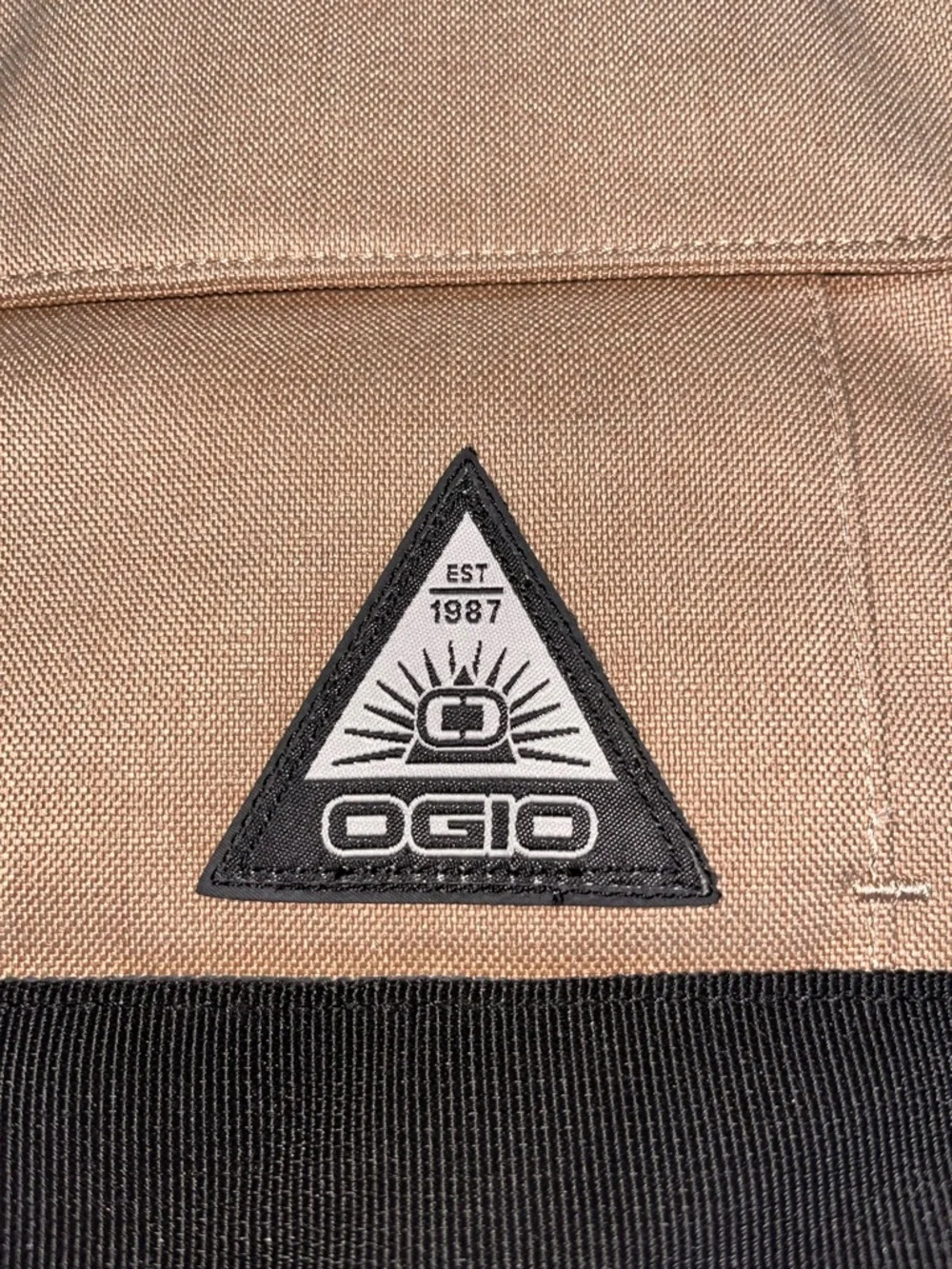 NWOT OGIO Ruck Slim Case, a messenger-style laptop bag designed for most 15-inch